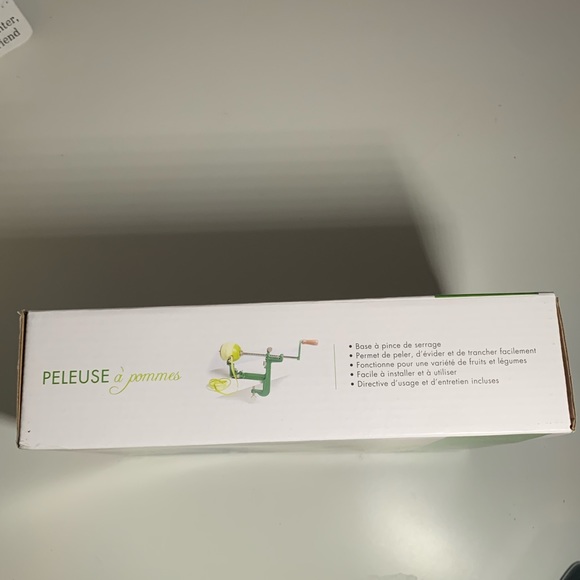 Bed Bath & Beyond Kitchen Apple Peeler With Vacuum Base Nib Poshmark